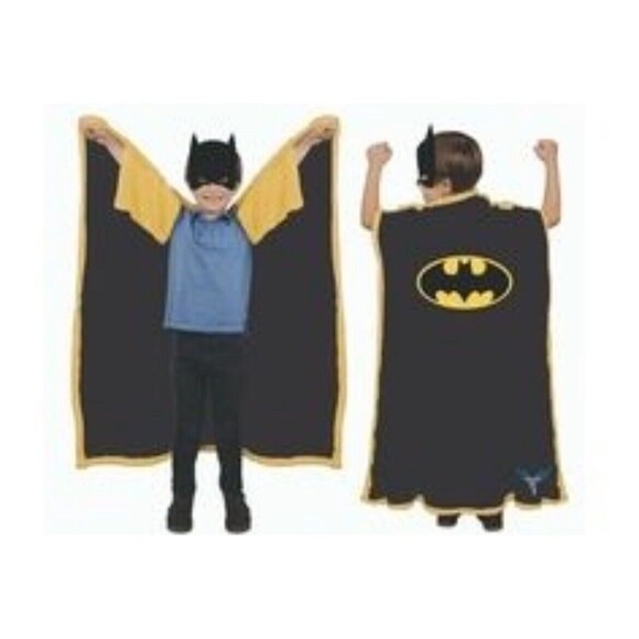 Batman Cape Blanket Doubles As A Cape Super Blanky One Small Hole As Pictured - Picture 1 of 13